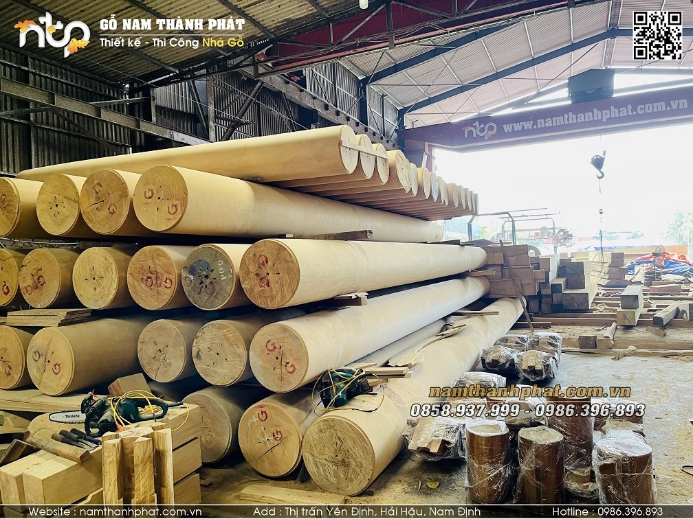 Gỗ khô ngã về
