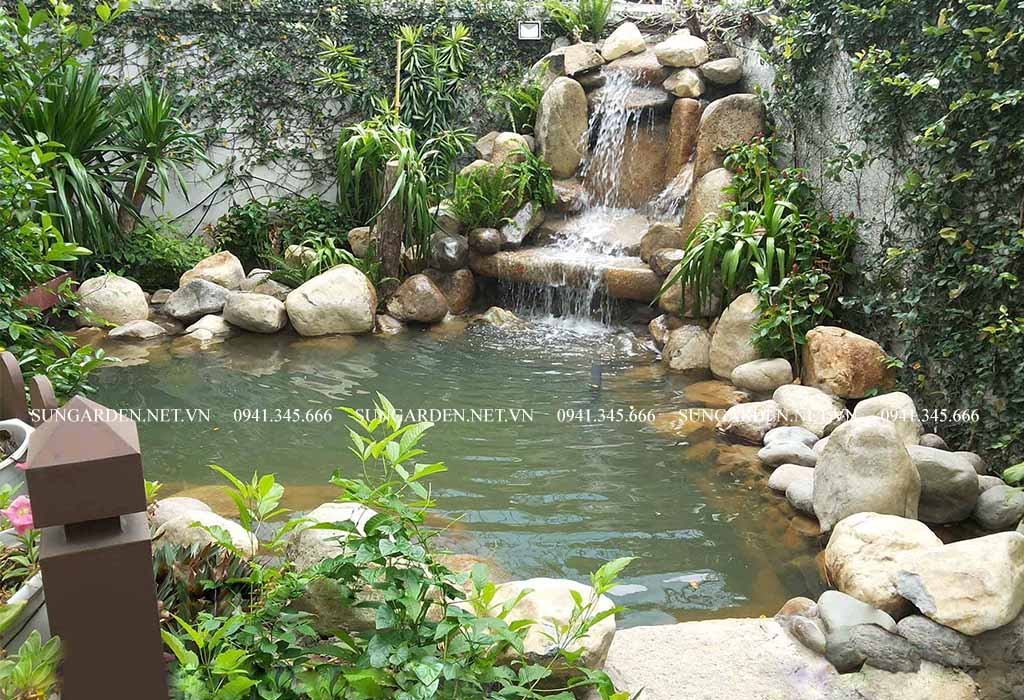 Thác nước ngoài trời (1.5m)